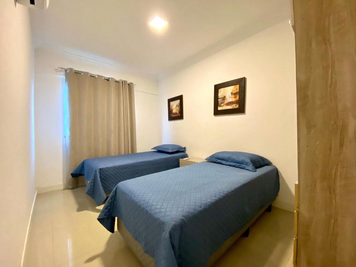 Confortavel Apartamento Em Condominio Com Piscina Бомбиняс Екстериор снимка